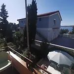 In 5484 Apartament *
