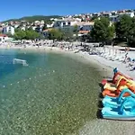 In 5484 Apartament